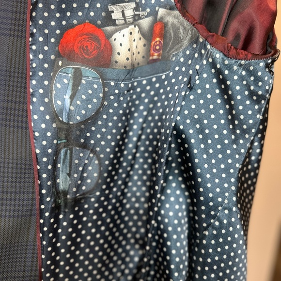 Beautiful Ted Baker 3 pc Suite - 30R pants, Size S (Ted Size 2) - Picture 12 of 12